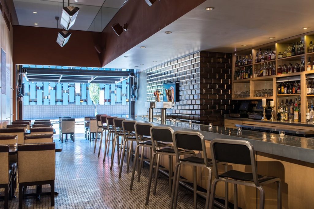 3 happening hotel bars in Pittsburgh that will have you bellying up to